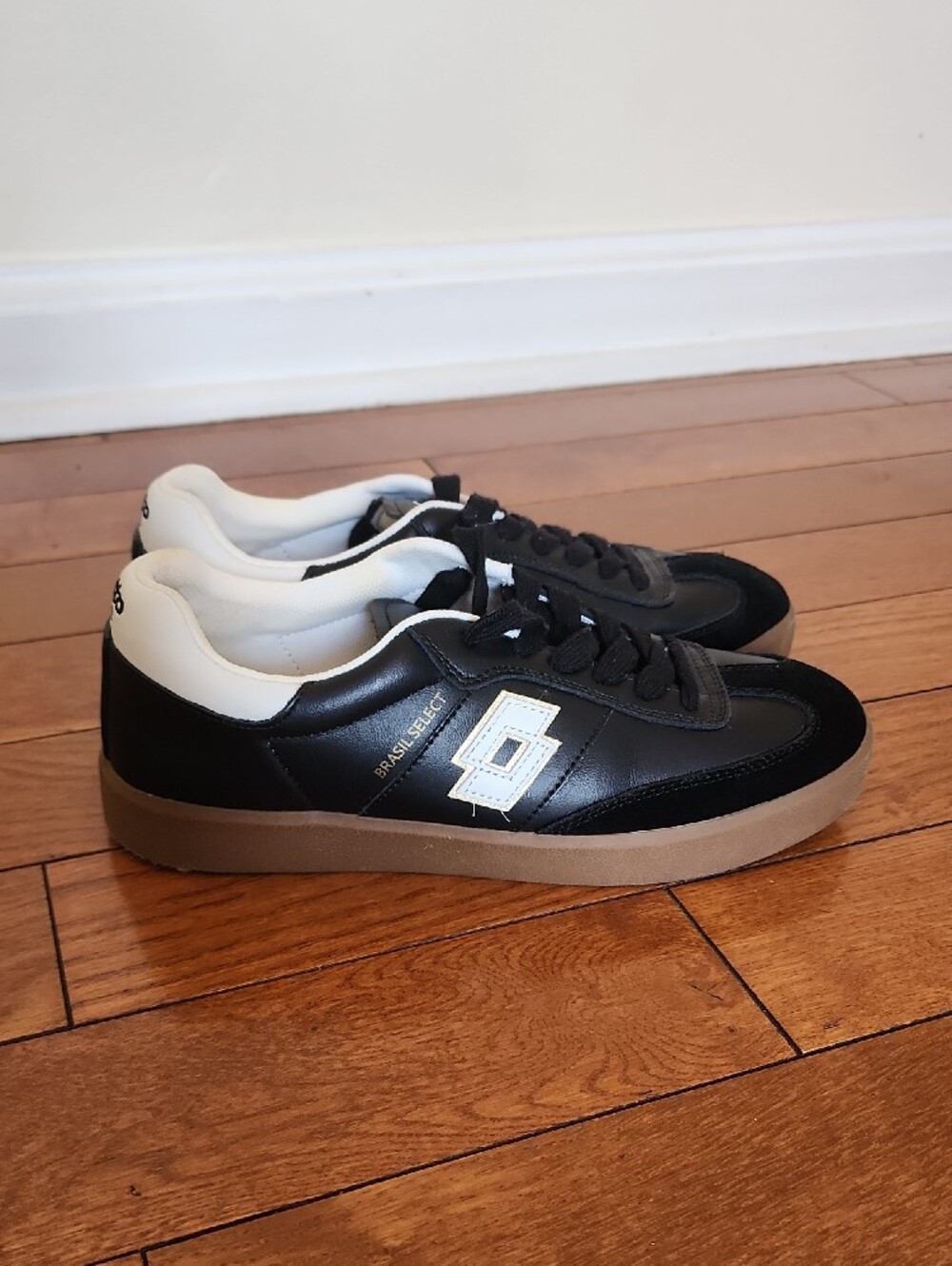 Lotto W Brasil Select Sneakers Women 9 Black Leather Gum Sole Streetwear Retro